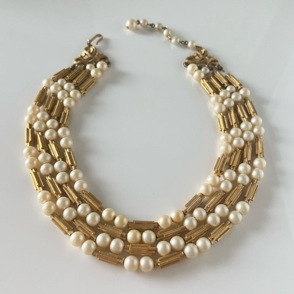 Vintage Trifari Gold Metal Faux Pearl Collar Necklace